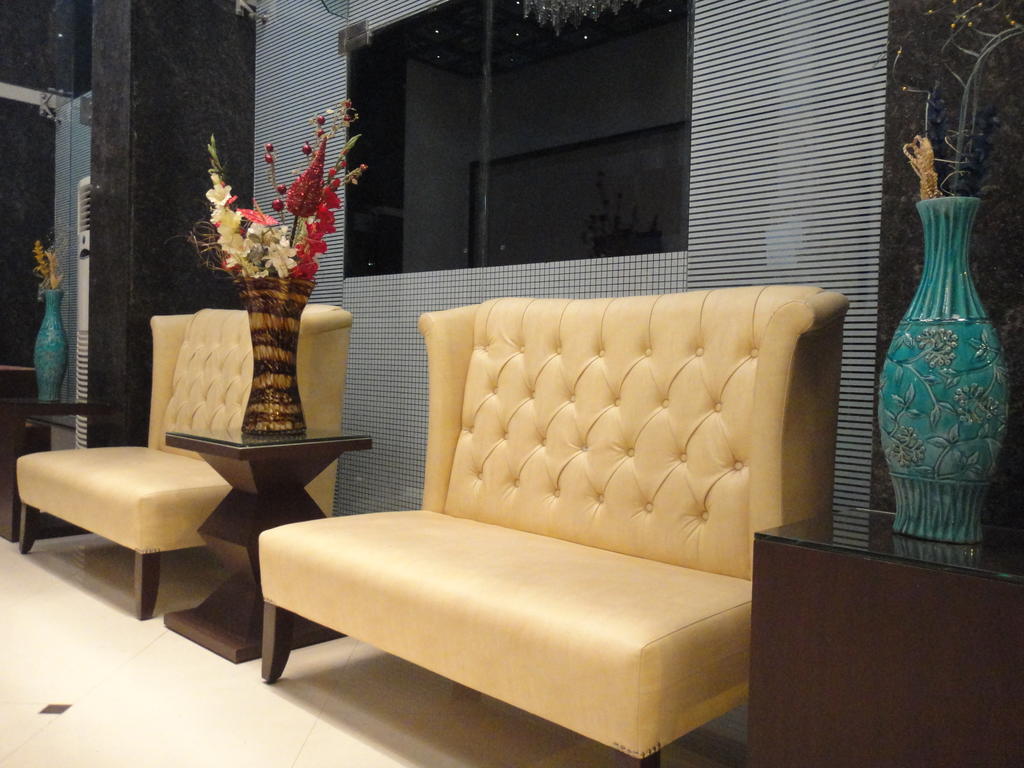 Hotel Orbit Chandīgarh Extérieur photo